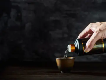 珍藏多年的生肖茅台竟鉴定为假，消费者可以主张退一赔十吗？