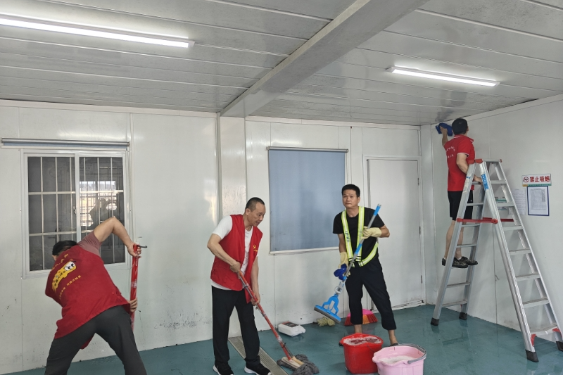 深巴五分公司松湖车队:“6S”行动焕新颜