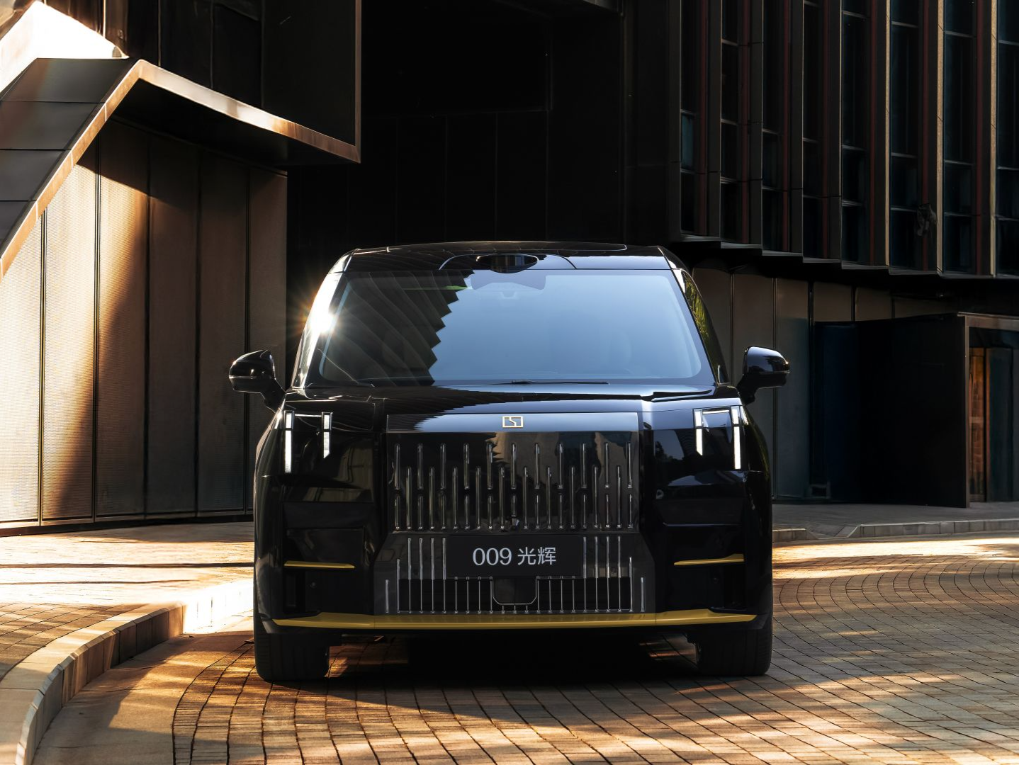 全国首个实现，最快30分钟完成……极氪率先落地新车上牌“一件事”服务丨车界