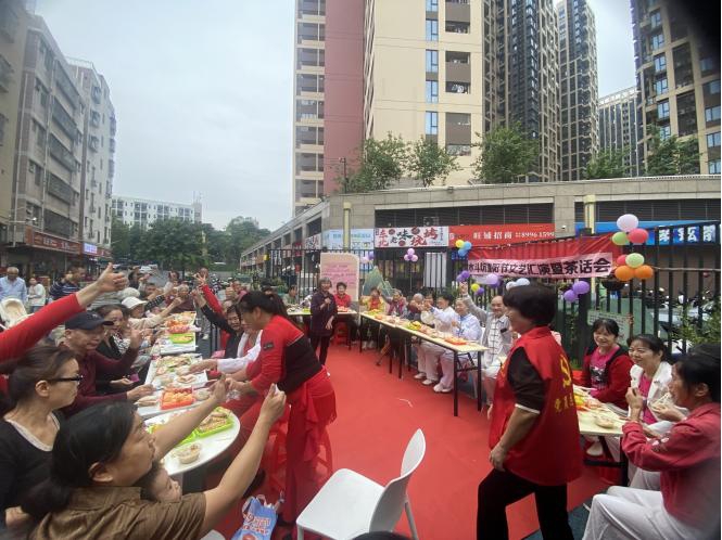 坂田街道大发埔社区举办系列敬老活动