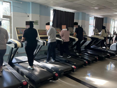 山东某健身营放话：仨月减掉100斤就送保时捷