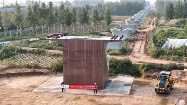 濟棗高鐵項目香城鎮特大橋樁基施工圓滿完成