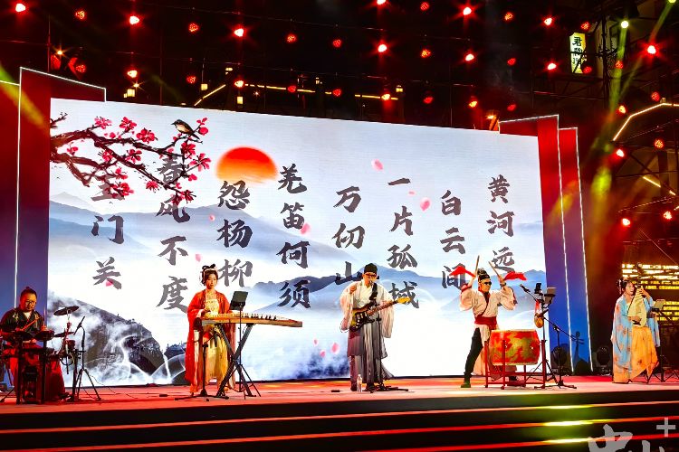 月上烟墩音乐会来啦，古诗词与流行乐走心相遇 | 网络中国节·中秋