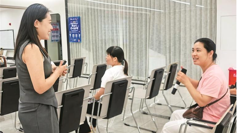 新安兴东社区为家长科学育儿支招