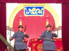 浙江兰溪：老街戏韵迎游客