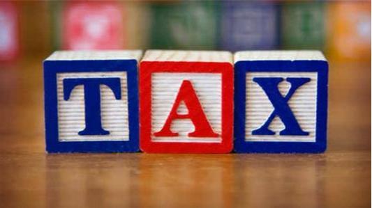 特朗普宣布:11月1日起,对进口至美国的中型和重型卡车征收25%关税