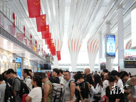 出门勿卡点！返程客流高峰到了