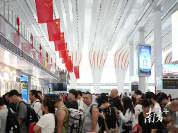 出门勿卡点！返程客流高峰到了