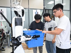 新华鲜报·“十四五”亮点|输送5500万人才！中国建成规模最大且高质量教育体系