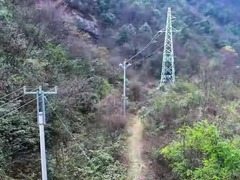 湖北恩施：绝壁电梯迎客忙
