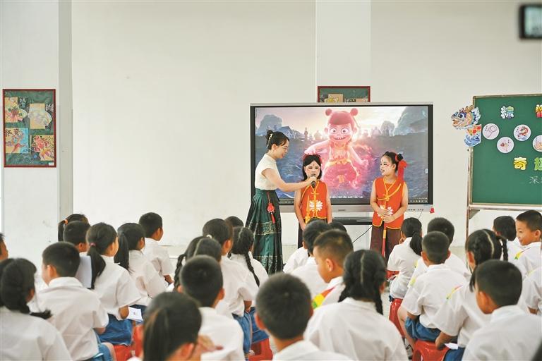 教研｜AI赋能小学传统节日德育的创新实践研究——以海港小学《粽情端午节，奇趣游园会》为例