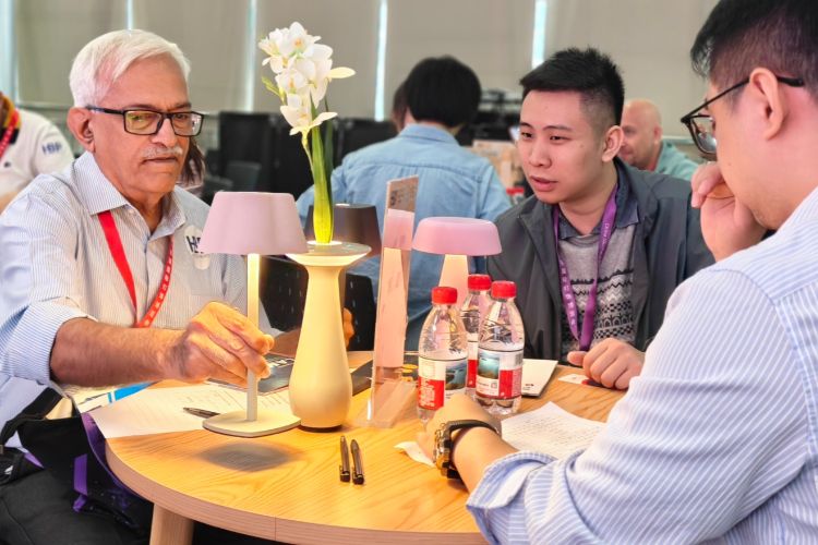 老买家赞不绝口！古镇灯博会供需配对会成全球灯饰贸易新纽带