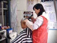 当“银发族”爱上“候鸟式”旅居——在彩云之南感受银发经济里的民生温度