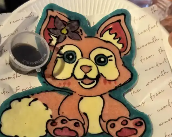 成都“定制煎饼”火了！有顾客排队5小时，花65元买到后舍不得吃