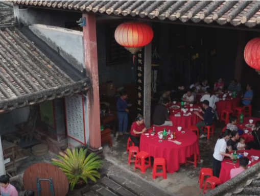 《迳口村的暖阳》重阳敬老寻“根”