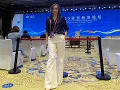 俄罗斯女孩安娜：在中国创业让我更加独立自信