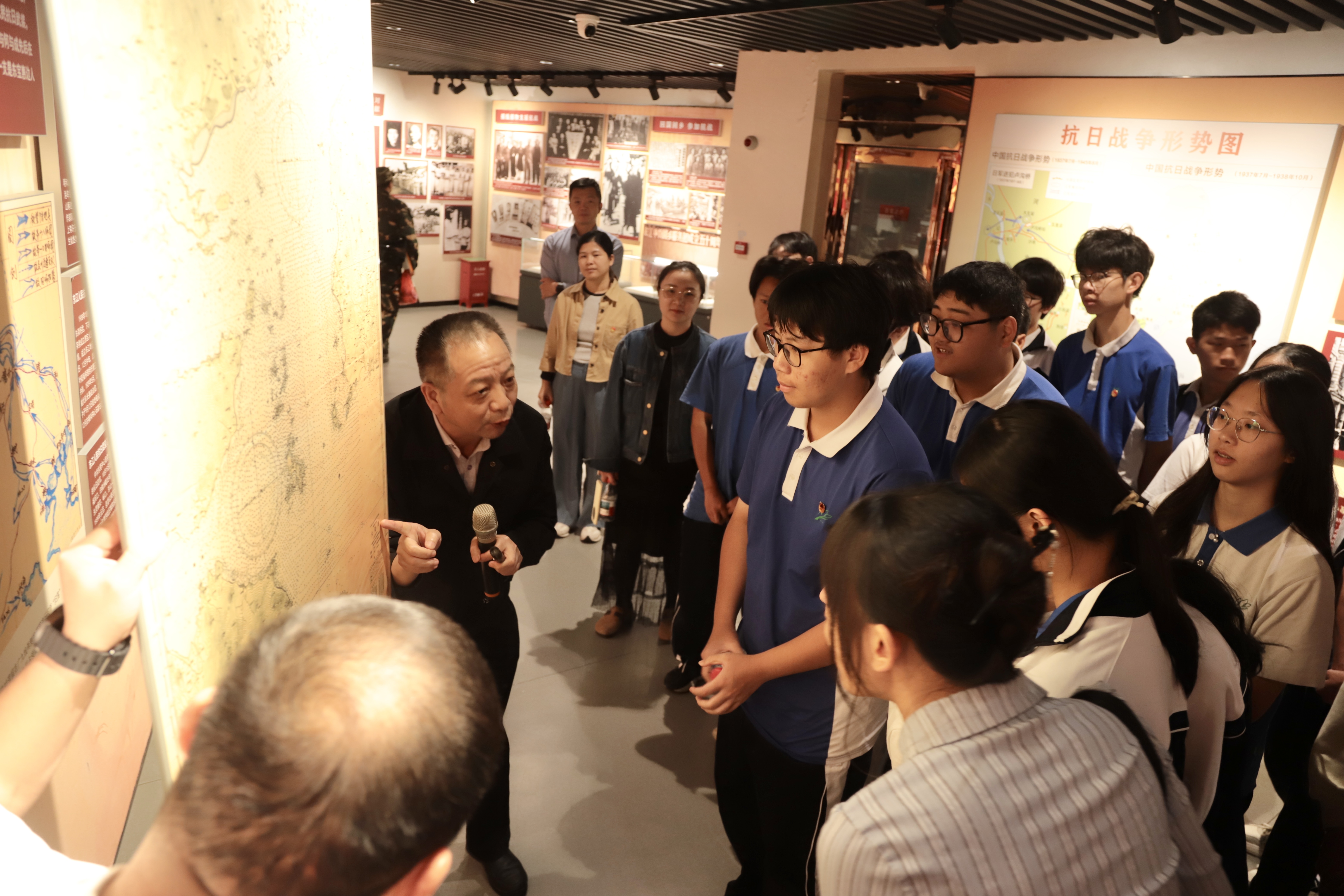 探寻东纵历史，筑牢信仰根基！深圳鹏城技师学院红色研学活动赋能教育高质量发展