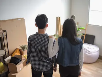 情侣分手请求分割同居财产，同居析产与离婚分产有何区别？