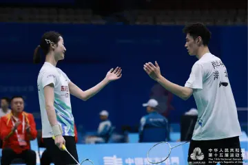 广东队全晋级!十五运会群众羽毛球混合团体赛首阶段战罢