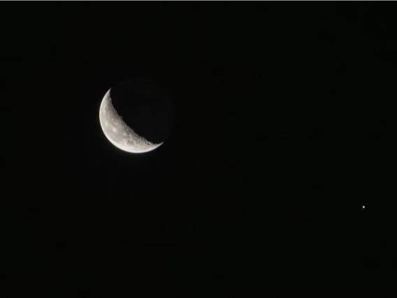14日凌晨木星伴弦月，这幕“星月童话”即将上演！