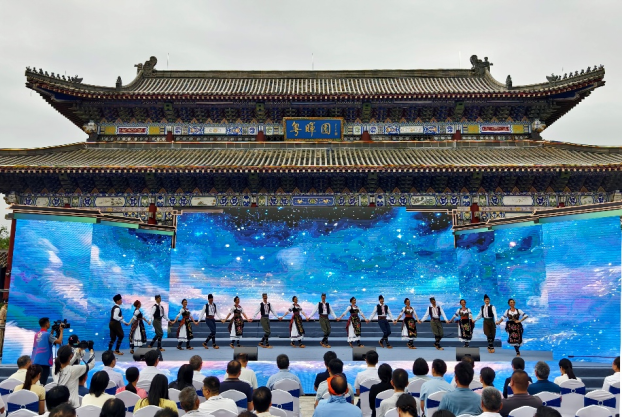 第十三届中国国际民间艺术节巡演在东莞举行