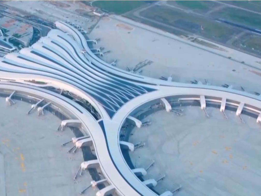 国内首创航空观景点 白云机场T3航站楼10月30日启用