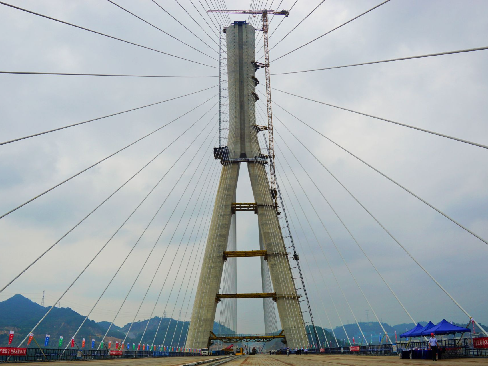 珠江口添一架“风琴”新地标！中山东环香山大桥合龙