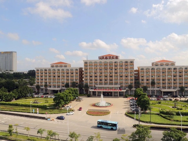 2025年东莞民营企业家日•闯路人·榜样①∣马可波罗控股：绿色创新筑根基，文化公益传温度