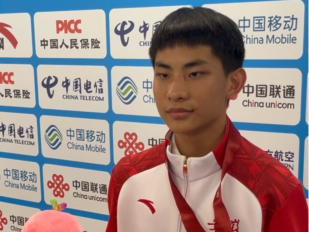 14岁“神枪手”勇夺十五运会男子10米气手枪团体冠军，刘子扬：我只想踏踏实实做好自己 