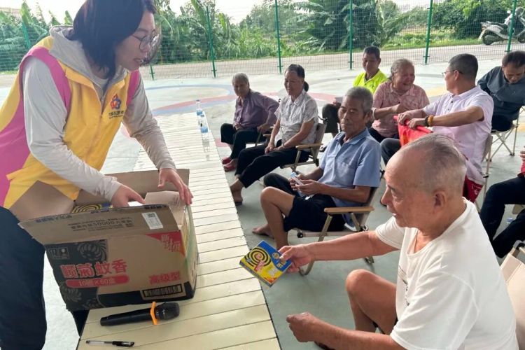 巾帼齐发力！中山阜沙织密“两热”防控网