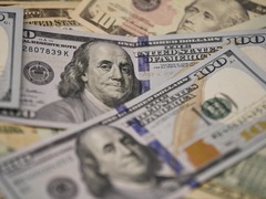 忧美元贬值　现货黄金价格突破每盎司4000美元