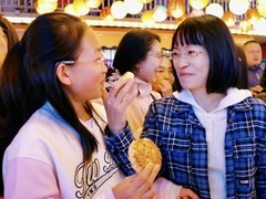 黑龙江牡丹江：多彩活动庆中秋