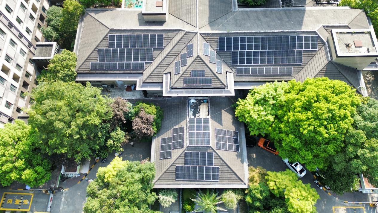 清华大学气候院发布行业首份碳中和报告 万科物业“零碳管家”让社区既绿又省