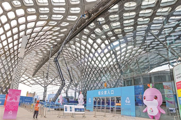 “无感通关”秒过境，“数字孪生”真奇妙！ “十五运看广东”主题采访团为深圳赛区科技赋能赛事筹备点赞