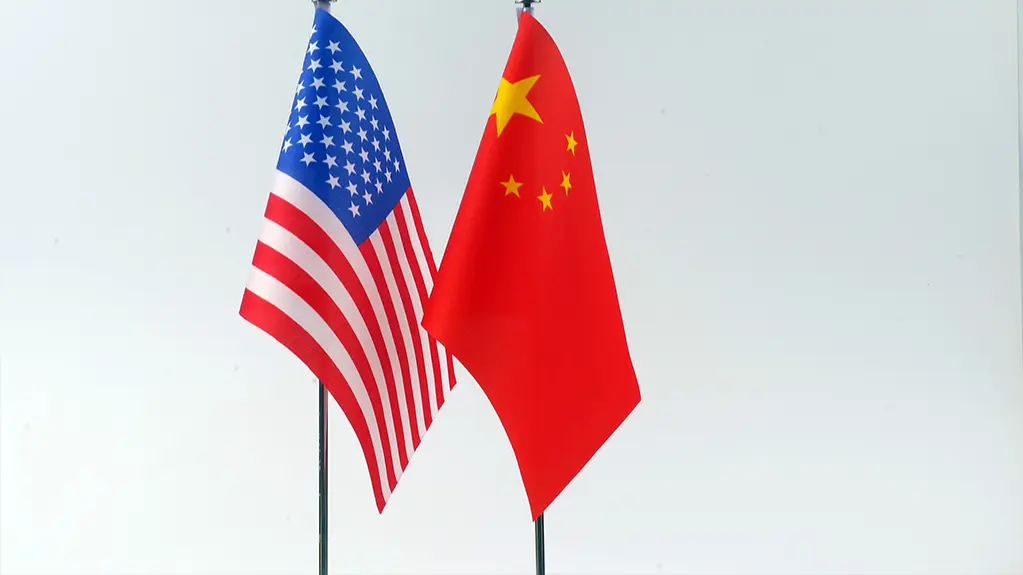 人民日报钟声：中美两国完全可以相互成就、共同繁荣