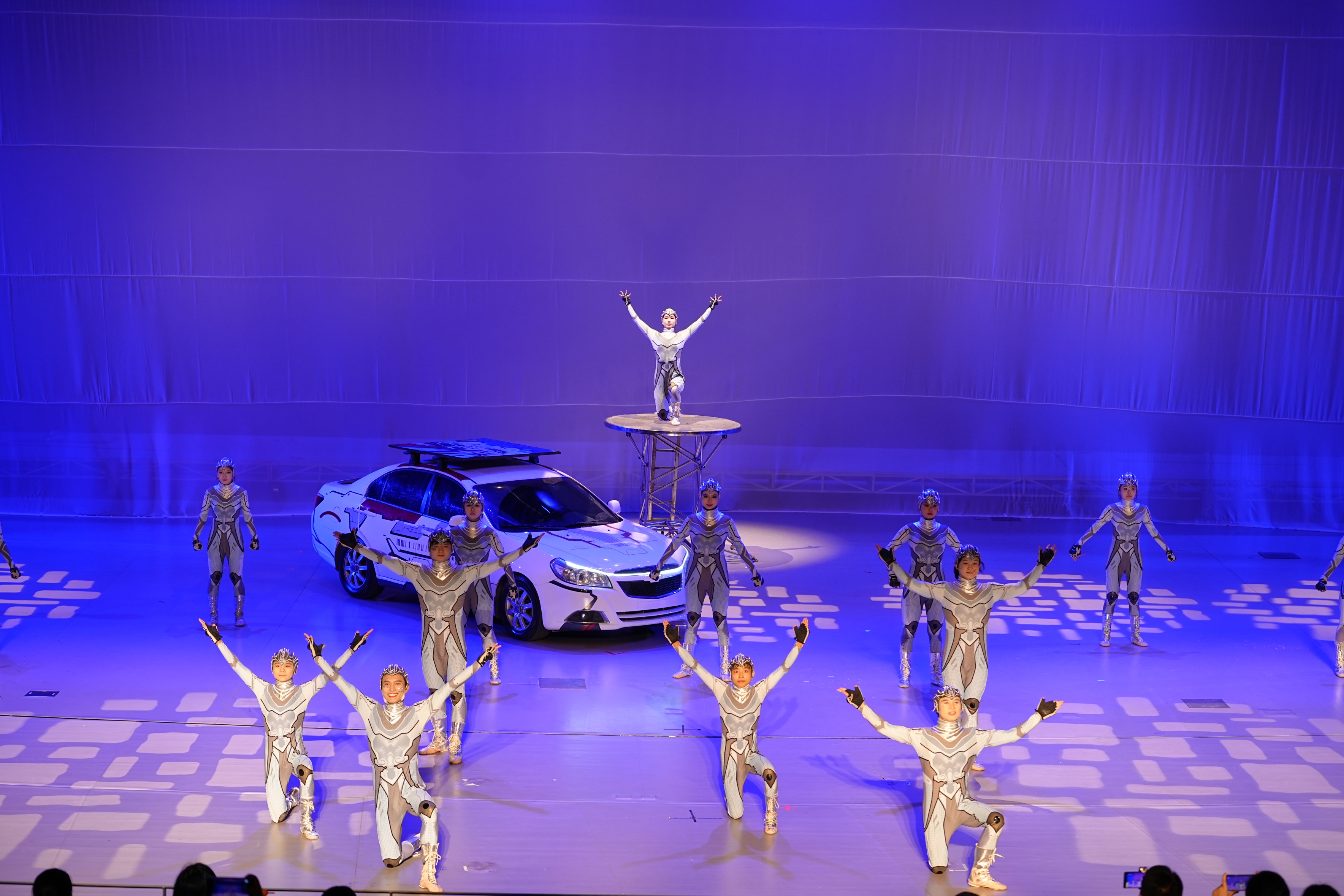 第五届粤港澳大湾区杂技艺术周在宝安落幕 《奇遇》闪耀深圳