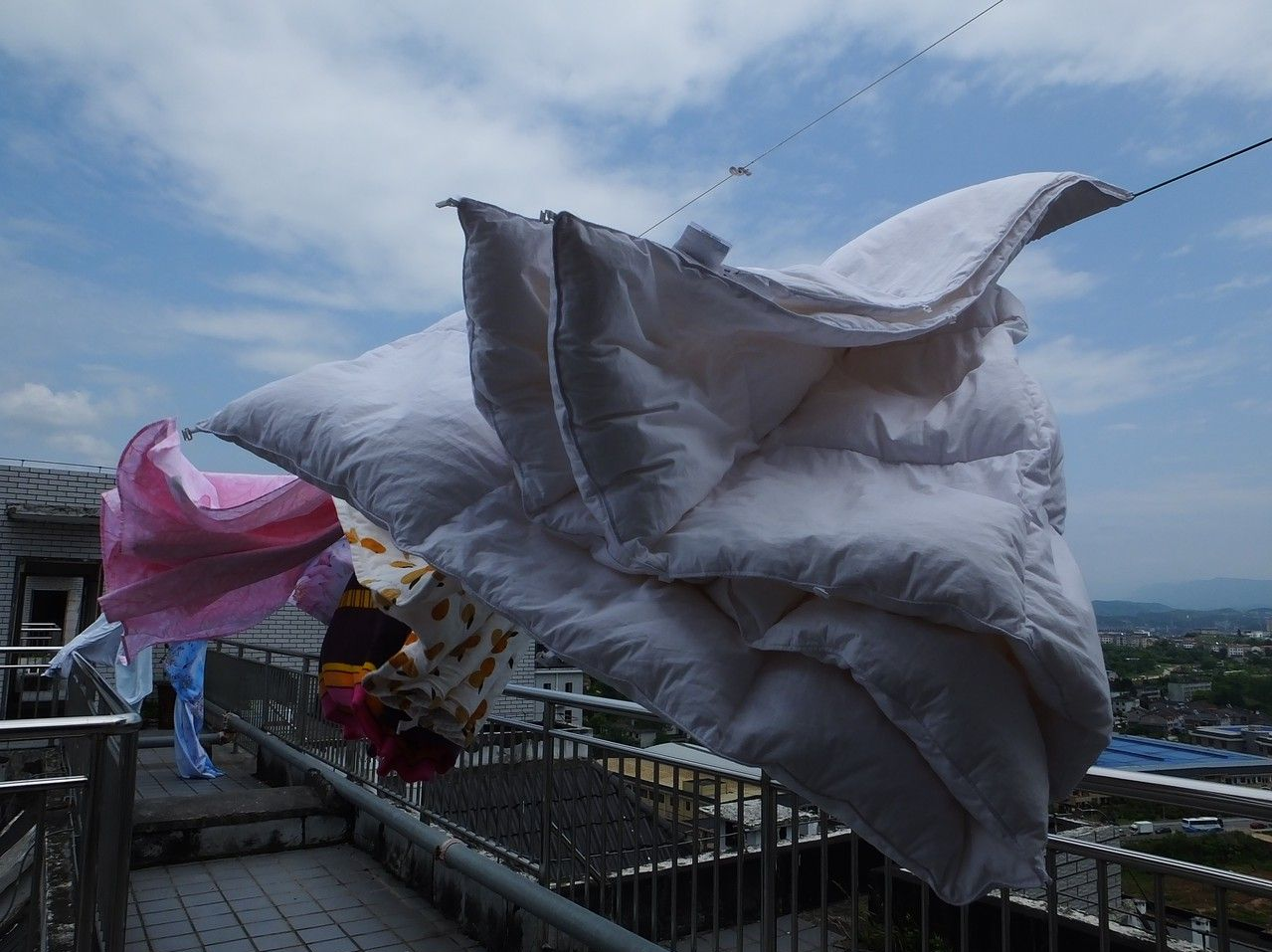 深圳市发布强季风蓝色预警信号，部分航班受影响→