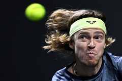 （外代二线）（31）网球——巴黎大师赛：谢尔顿晋级八强