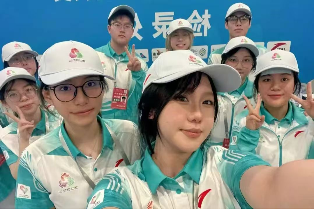早运动员2小时到岗!十五运福田羽毛球志愿者N个点位闪微光