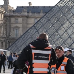 卢浮宫将部分珠宝转存法国央行金库