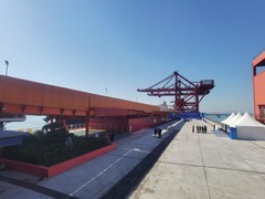 山东港口青岛港第二座40万吨矿石码头投产