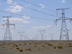 新疆前三季度外送电量超千亿千瓦时 新能源电量占比超三成