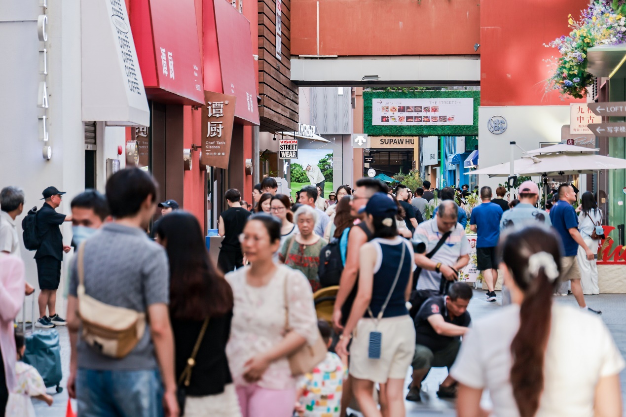 有“流量”更有“留量” ！深圳假日消费人气旺活力足