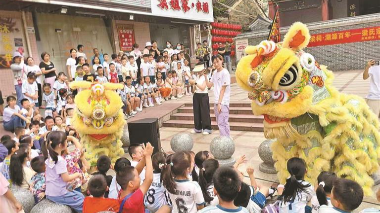 李松蓢社区以足球赛事为支点蹚出协调发展新路径