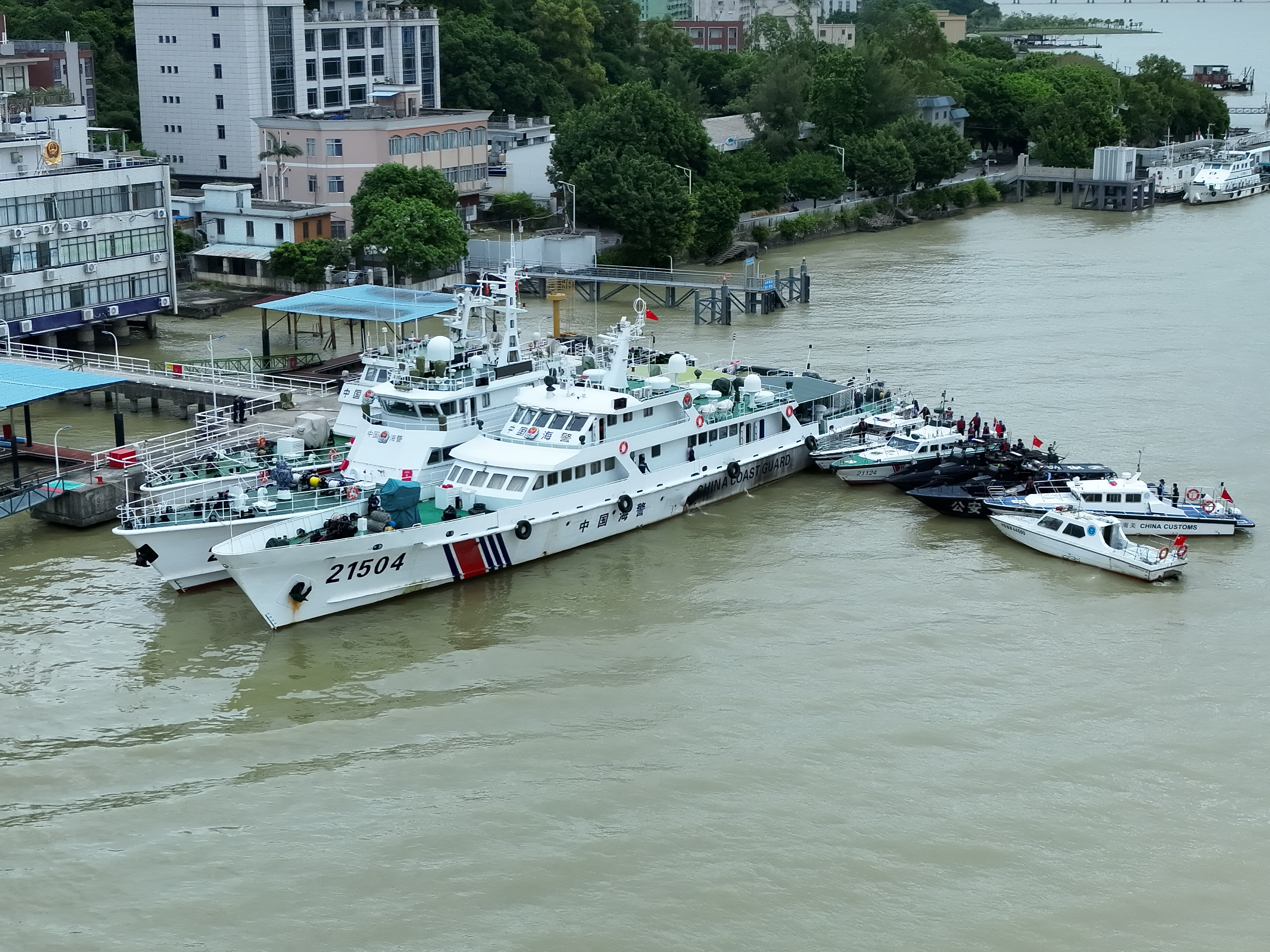 广州海警局开展“穗海安澜”无居民海岛联合巡查清查行动