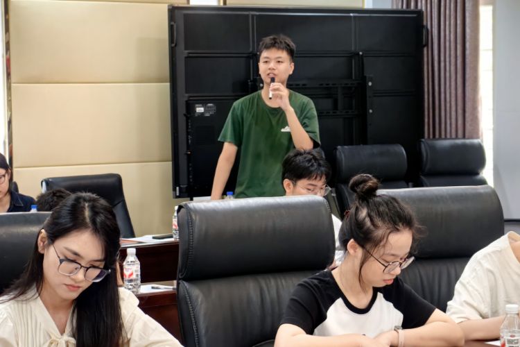 这份思乡礼盒，让中山学子破防：“我真的被家乡养得很好！”
