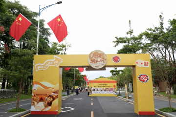 文化搭台，消费唱戏！“月朗坪山行”一站式逛吃买就这么嗨