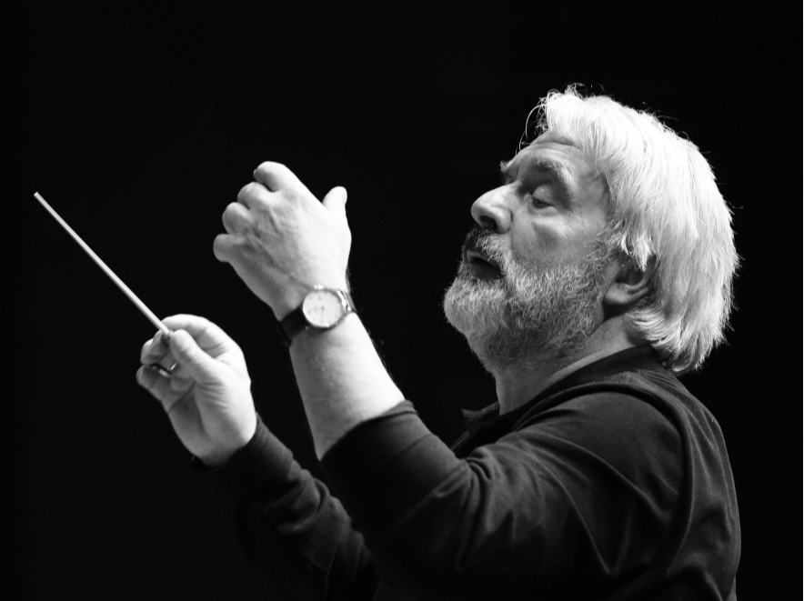 荣誉音乐总监爱华德执棒，深交携手韦利-科恩带来“弦光密语”音乐之旅