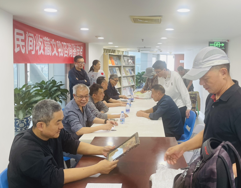 深圳“盛世收藏”活动火热来袭：专家鉴宝藏友秀宝，文化传承在民间