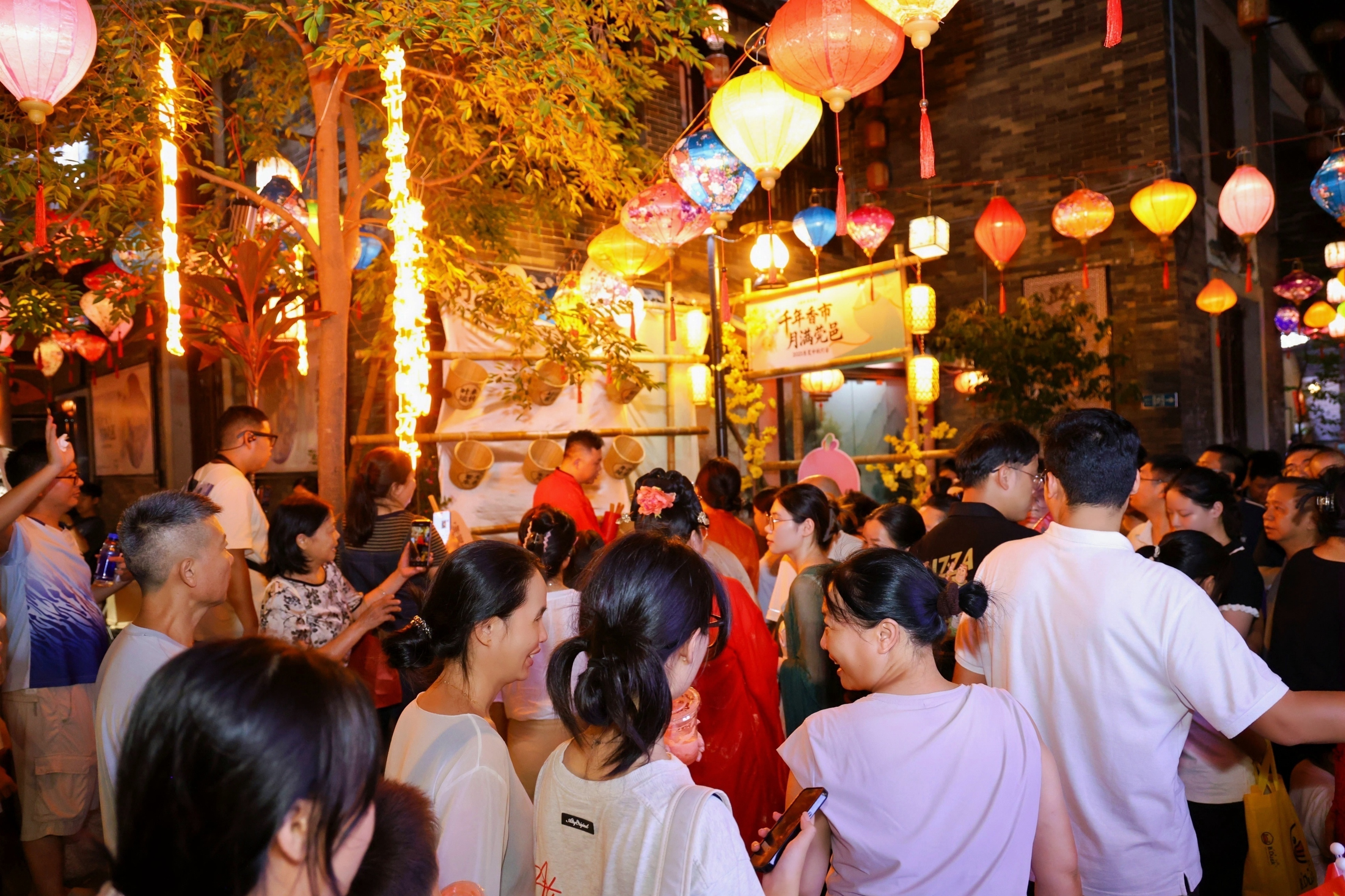 东莞文旅赋能非遗活化香市灯会，让千年香文化“活”起来